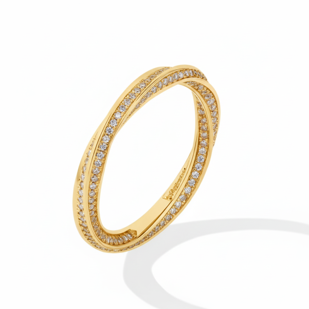 Diamond bangle bracelet in yellow gold