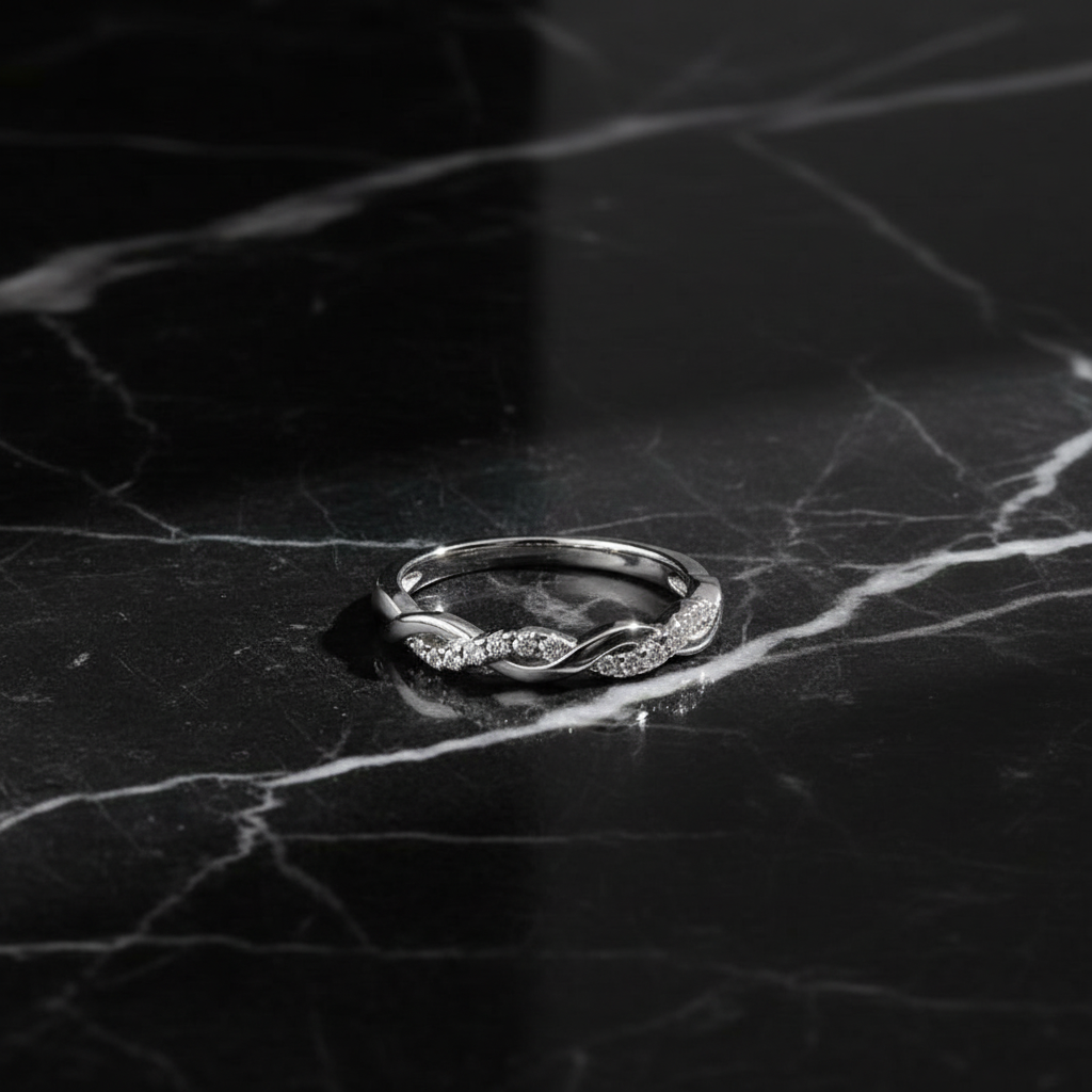 Twisted Diamond Band - Black Marble